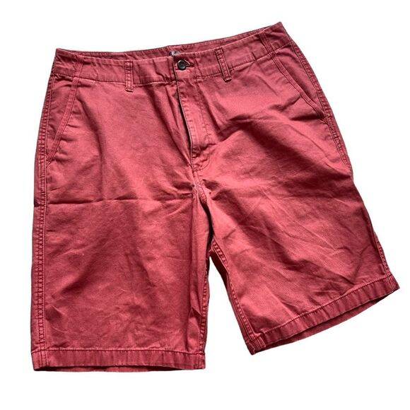 Mens Old Navy Straight Lived-In Khaki Non-Stretch Shorts in Red Sumac - Sz 36 - Picture 5 of 7